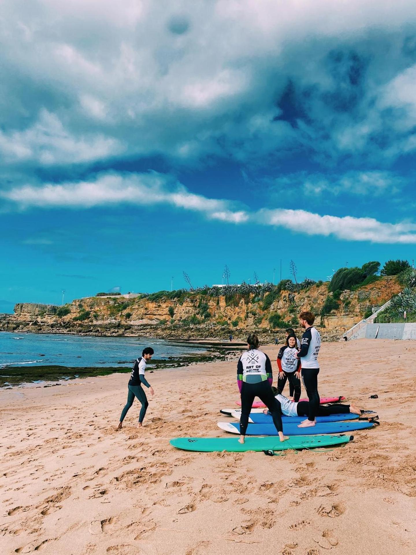 Turismo Do Seculo Hotel Estoril Exterior photo Surfers at the beach