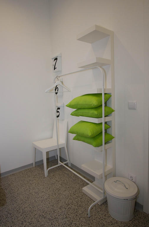 Turismo Do Seculo Hotel Estoril Room photo A coat rack with a chair