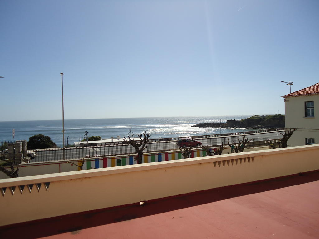 Turismo Do Seculo Hotel Estoril Exterior photo View of the port of Porto Covo